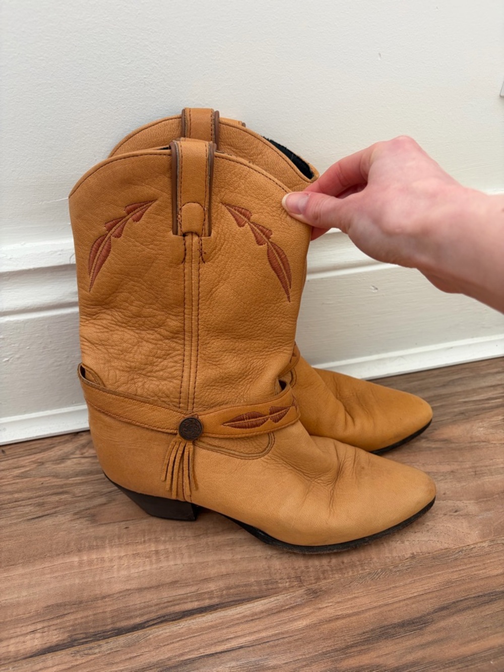 Tan Leather Western Cowboy Boots